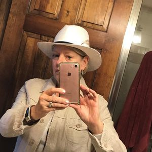 Meet your Posher, Patricia